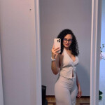 SOY LAURA MASAJISTA ESPAÑOLA QUE DESPIERTA MÁS OCULTOS