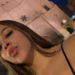 VALENTINA HERMOSA COLOMBIANA RESERVADA Y CARIÑOSA
