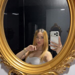 KAROLL COLOMBIANA - Hola ! Soy una rica colombiana de 25 años. Soy una joven extrovertida y me gusta