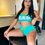 ESTER MORENA - Hola cariño Estoy aquí para ofrecerte relajación y un momento inolvidable juntos. Dis