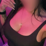 VICTORIA LATINA EN VECINDARIO 24 HORAS DISPONIBLE