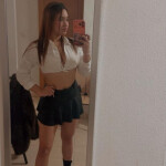 ANGELA TAL VEZ NO NECESITAS MÁS... SOLO UNA CHICA COMO YO CERCA DE TI