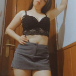 KAREN COLOMBIANA EDUCADA TIERNA LUNDA DELGADA.