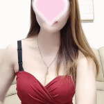 Orientales y jóvenes guapas simpaticas