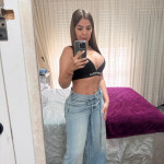 Encantadora latina de paso por tu ciudad