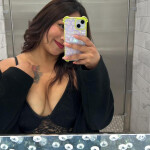 DON BENITO NOVEDAD CATALINA BELLA JOVENCITA ENCANTADORA BELLA COLOMBIANA DE CURVAS COQUETA ANÍMATE LLÁMAME