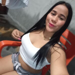 Ami joven super hermosa y encantadora