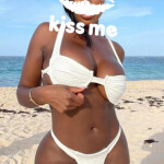 Naomi. Mujer cariñosa de nuevo en benicarlo peñiscola. Mujer