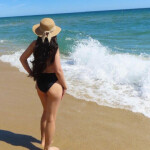 Asian Chloe - Soy una chica asiática joven y atractiva que quiere conocer a chicos simpáticos . Segu