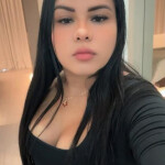 Bella latina peli negra agradable