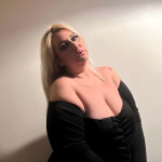 Rubia excelente compañera guapa gordibuena