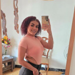 Soy una chica nueva - Hola! Soy Esmeralda una linda morena con ganas de mostrarte las delicias de la