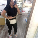 Hola amores - Hola amores como están soy colombiana una chika quiero conocer personas nuevas acá en 