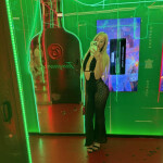 Vicky una chica linda con un cuerpo hermoso delgada alta rubia tatuada ven y pásala rico conmigo te encanta