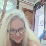 FELIZ!!! hot - Después de un día estresante,ven a darte un masaje relajante ,disfrute de mis manos s
