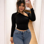 Elegancia Juventud y Encanto Colombiano en Málaga