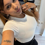 Rosa - Soy Rosa una mujer elegante y muy . Amo mis curvas las noches las miradas que y la conexión q