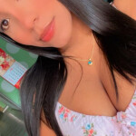 Hermosa latina dispuesta a