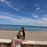 Valery - Hola mis amores soy Valerie una hermosa latina de 20 años de edad recién llegada a la ciuda