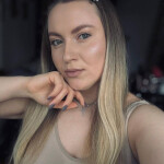 Angelina - Hola soy Angelina chica recién llegada. Estoy en un piso muy limpio y privado Soy muy ate