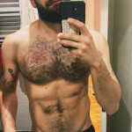 Joven deportista por maduro para divertirse