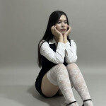 Hola qué tal soy Michell tengo 22 años una mujer amable cariñosa