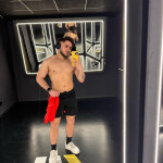 Mathias - ¿Buscas compañía... o ambas cosas envueltas en un cuerpo que te hará perder la cabeza? Soy