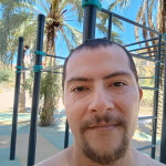 Chico en elche solo mujeres