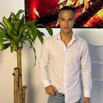 Chico Inter - Joven atractivo carismático y ofrece compañía para encuentros especiales cenas salidas