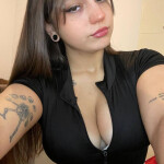 Emily Gómez con 20 añitos y solo Virtual