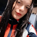 Vicki NUEVITA - Una latina encantadora divertida y cercana que disfruta de las buenas conversaciones