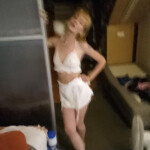 Rubia con chico .. ..disfruta mucho y