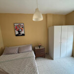 Alquiler Habitaciones PARA CHICAS de buenos modales TV Netflix