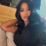 CHICA HERMOSA Y FEMENINA