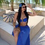 LA RODA NOVEDAD ANDREA VEGA BELLA JOVENCITA ENCANTADORA BELLA COLOMBIANA DE CURVAS COQUETA ANÍMATE LLÁMAME
