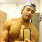 Escort latino musculado