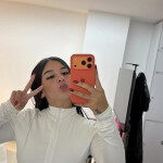 Isabella linda y divertida