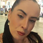 Chica rica de paso por Lanzarote