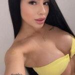 Bellísima latina encantadora