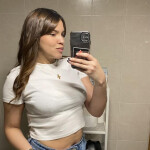 Nicki 24 años - Hola chicos soy Nicki 24 años venezolana Disponible para encuentros Solo para caball