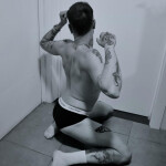 Brasileño jovencito tatuado