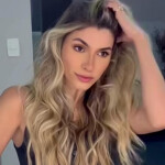 Manuela chica rubia impresionante brasileña