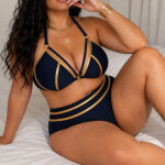 Mía - Lovely brazilian girl. Curvy and sweet. Message for more information.