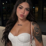 Pequeña cristal - Hola me llamo cristal Soy una chica colombiana encantadora guapa y elegante me enc