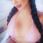 Hermosa - Hermosa latina de paso por la ciudad