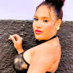 SOY MIA VENEZOLANA CALUROSA Y LISTA PARA TENTAR TUS SENTIDOS