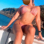 Claudia hola - Hola soy una chica venezolana nueva por la Coruña con muchaas ganas de compartir con 