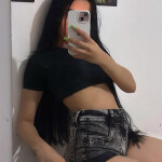 ISIS JOVEN MUY DELGADA