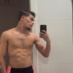Jovencito español - Hola me llamo Carlos hetero español de 22 años educado . Escribame para mas info