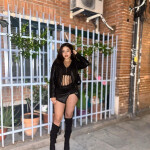 Dulce joven encantadora nueva en tu ciudad